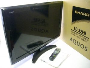 液晶テレビ